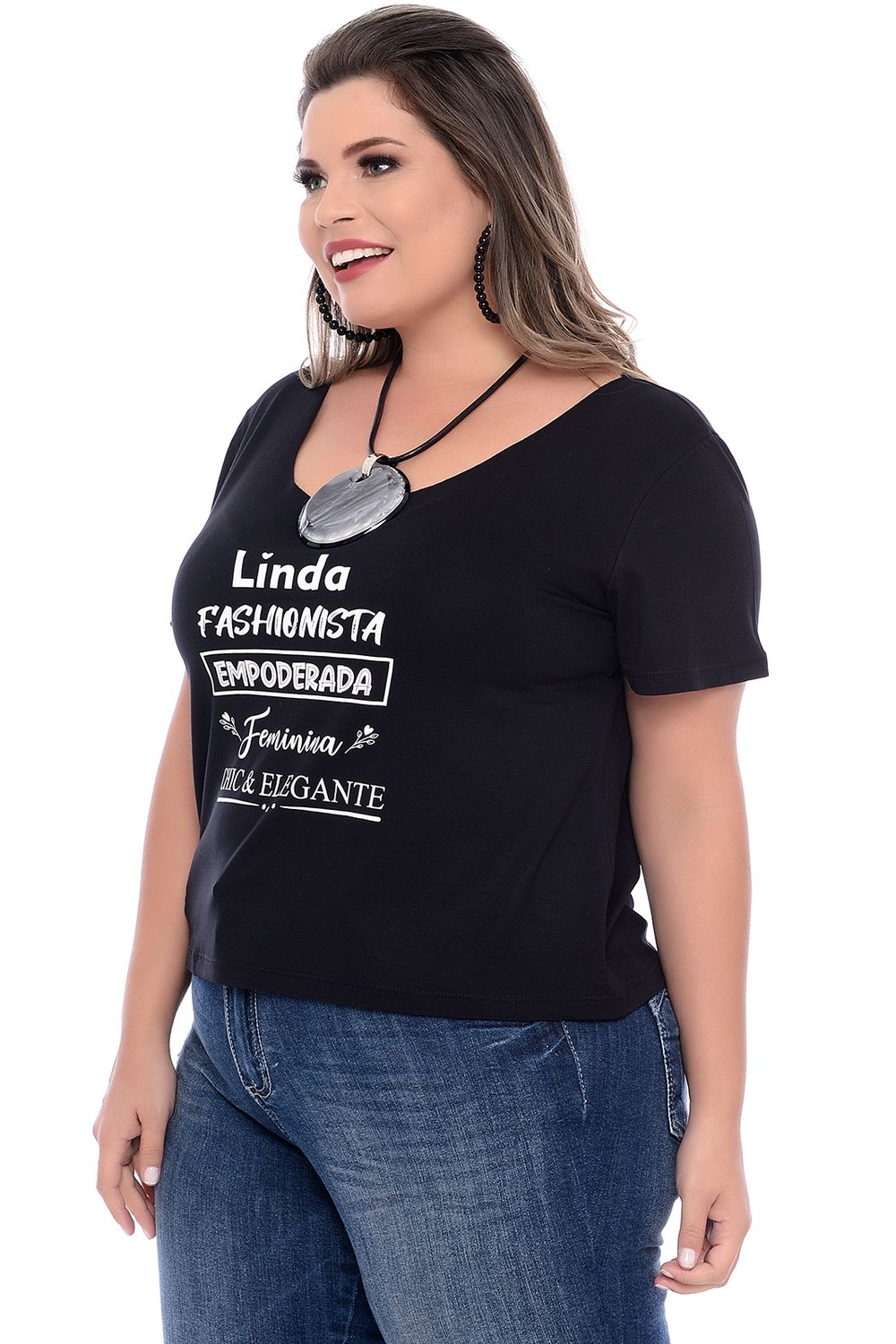 Blusa Básica Preta Plus Size - Chic e Elegante