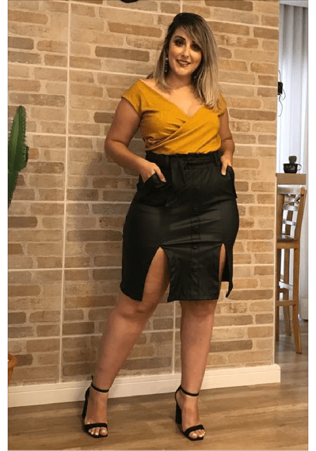 saia de couro com babado plus size