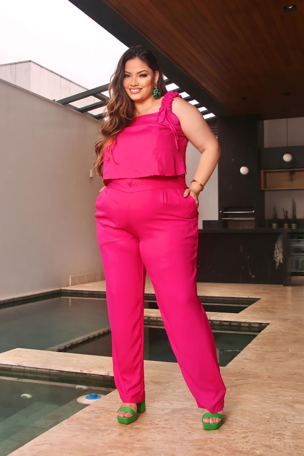 Mink - Calça Plus Size Pink com Barra Dobrada