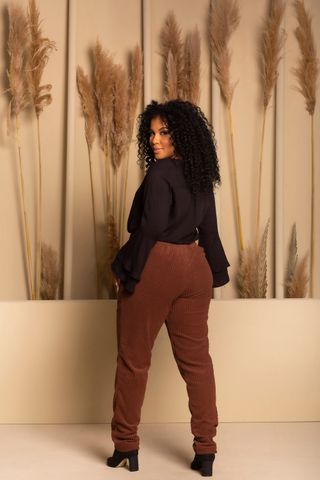 Calca-Skinny-Veludo-Marrom-Plus-Size-