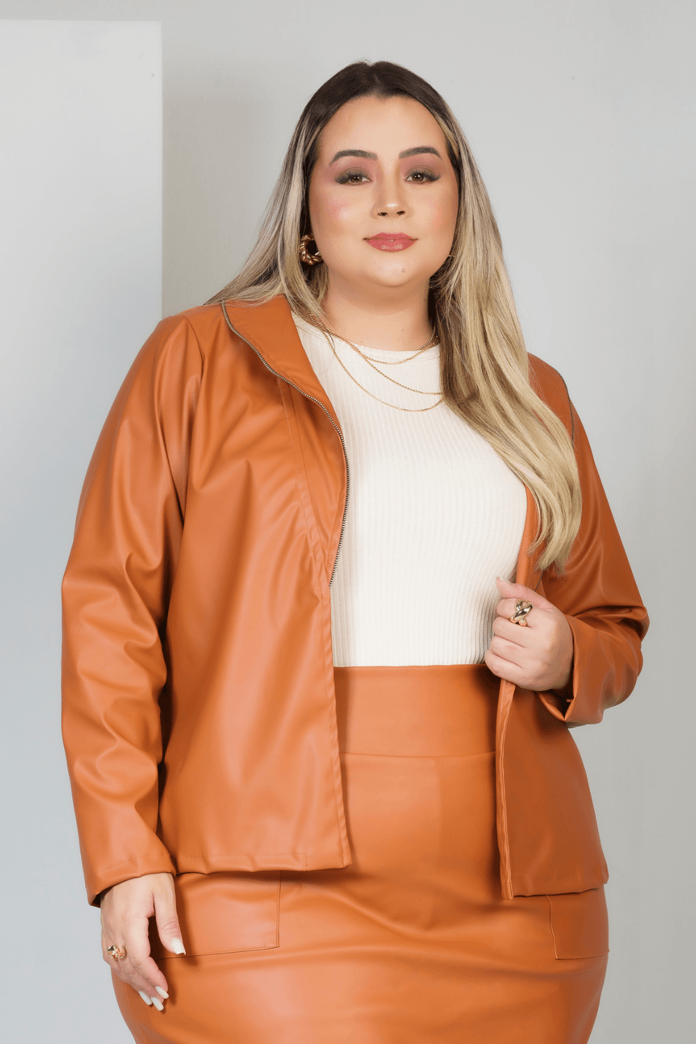 Jaqueta de couro fashion plus size feminino