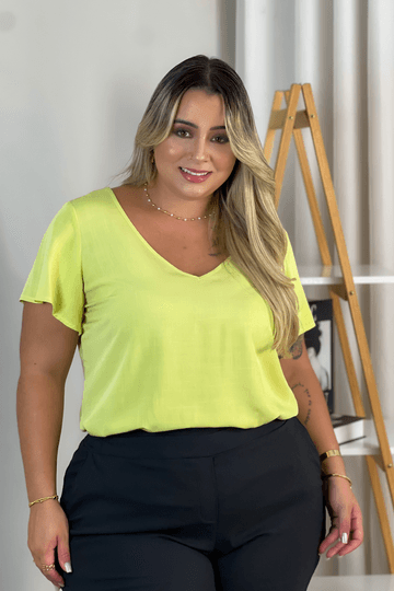 Blusa-Decote-V-Charlotte-Plus-Size-VERDE-CHA