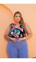 Regata-Crepe-Laco-Glenda-Decote-V-Plus-Size-FUNDO-PRETO-FLORES